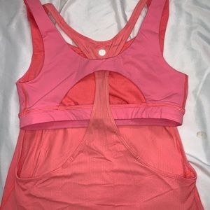 Lululemon tank w/ built in bra